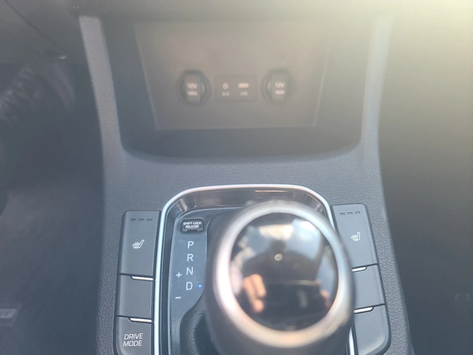 2018 Hyundai Elantra - Image 19 of 21