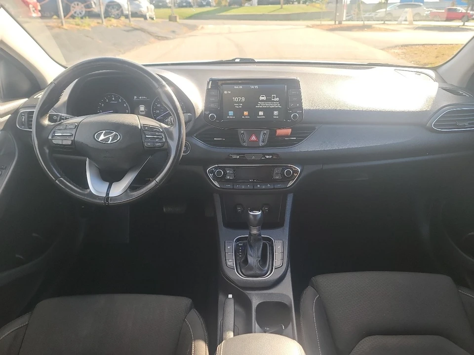 2018 Hyundai Elantra - Image 17 of 21