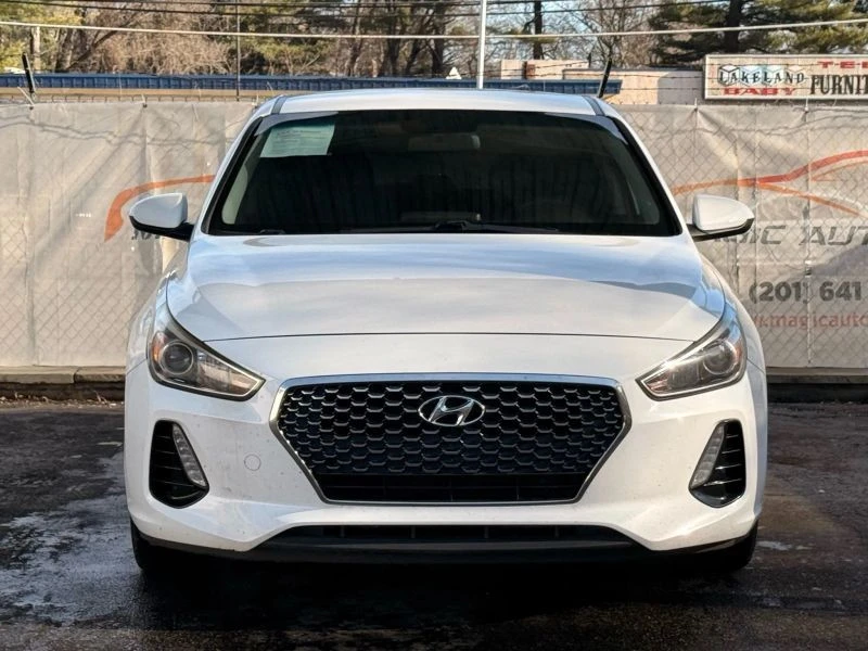 2018 Hyundai Elantra - Image 5 of 12