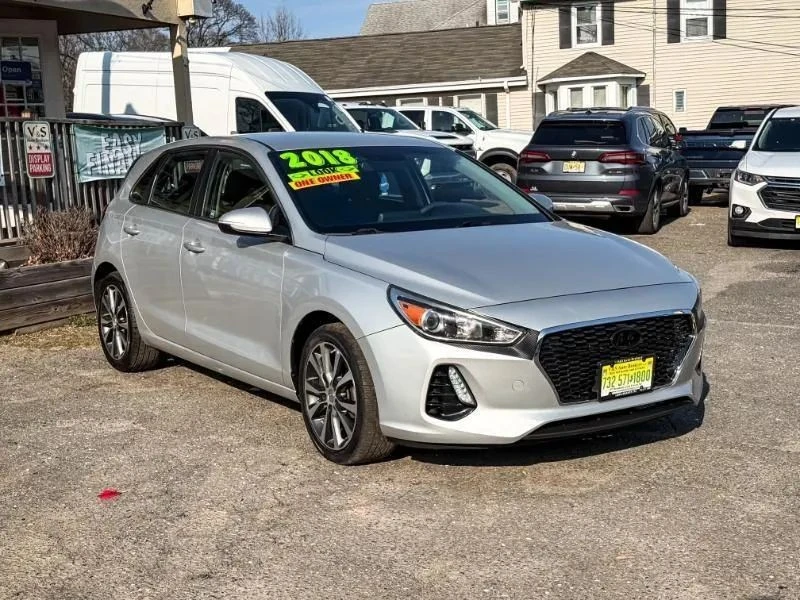 2018 Hyundai Elantra - Image 3 of 12