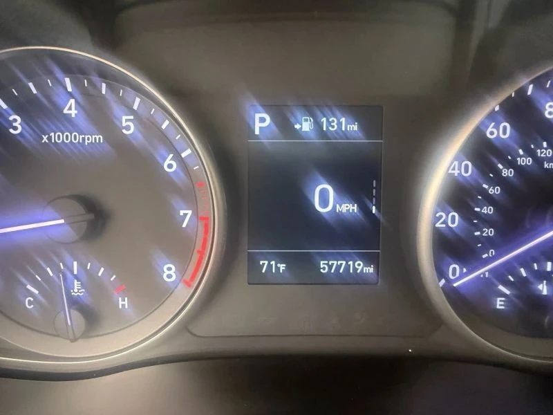 2018 Hyundai Elantra - Image 11 of 12