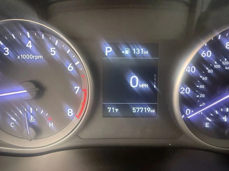 2018 Hyundai Elantra - Image 11 of 12