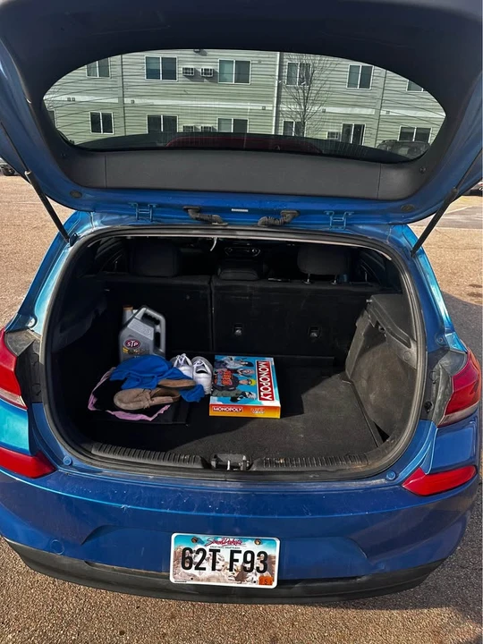 2018 Hyundai Elantra - Image 7 of 11