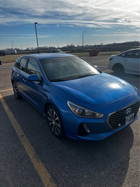 2018 Hyundai Elantra - Image 3 of 11