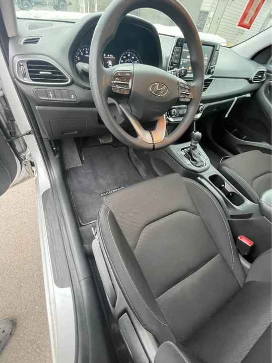 2018 Hyundai Elantra - Image 5 of 7