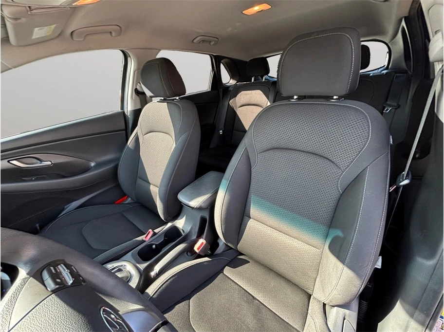2018 Hyundai Elantra - Image 13 of 21