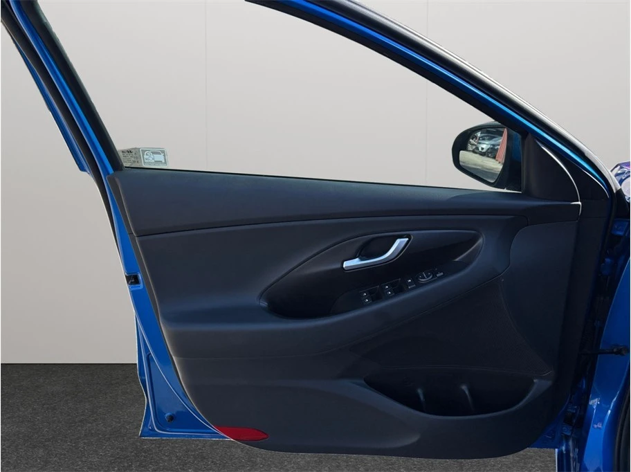 2018 Hyundai Elantra - Image 14 of 21