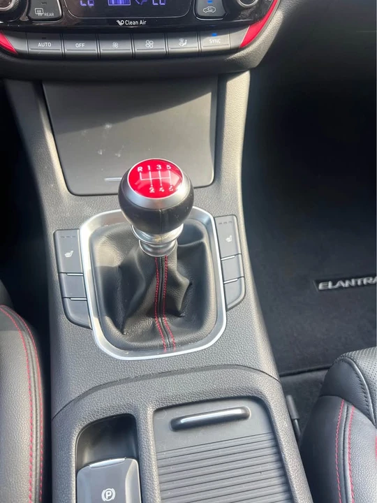 2018 Hyundai Elantra - Image 10 of 10
