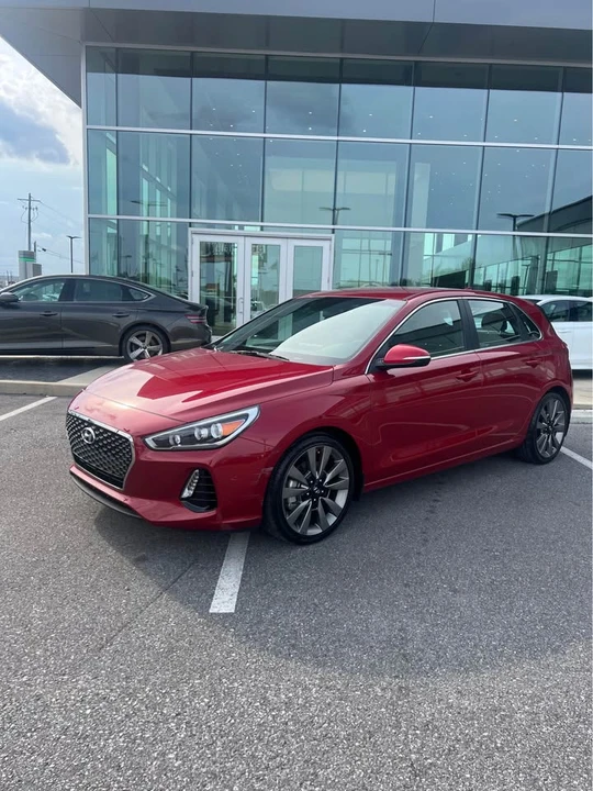 2018 Hyundai Elantra - Image 2 of 10