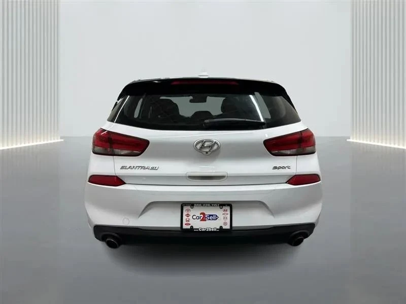 2018 Hyundai Elantra - Image 4 of 12