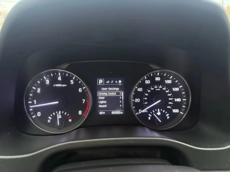 2018 Hyundai Elantra - Image 10 of 12
