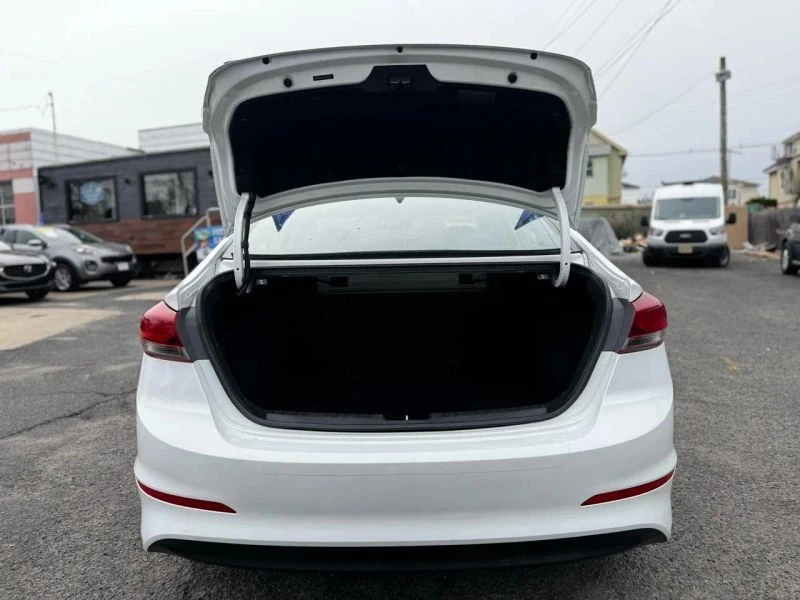 2018 Hyundai Elantra - Image 12 of 12