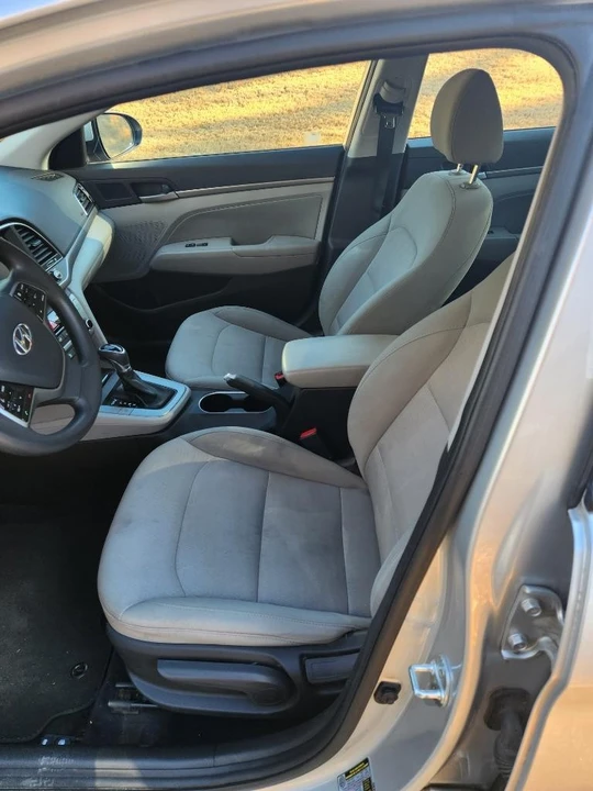 2018 Hyundai Elantra - Image 9 of 21