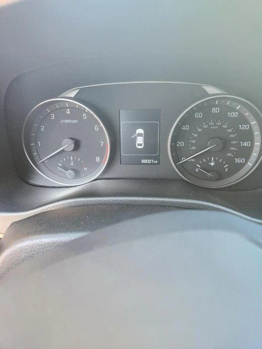 2018 Hyundai Elantra - Image 12 of 21