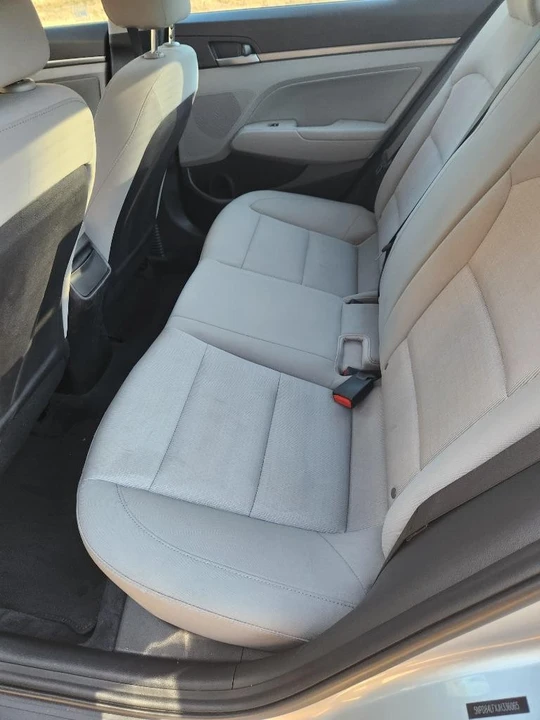 2018 Hyundai Elantra - Image 11 of 21
