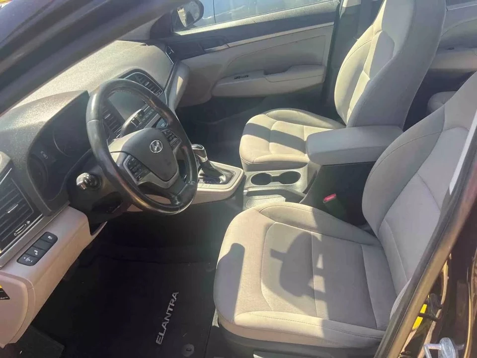 2018 Hyundai Elantra - Image 7 of 21