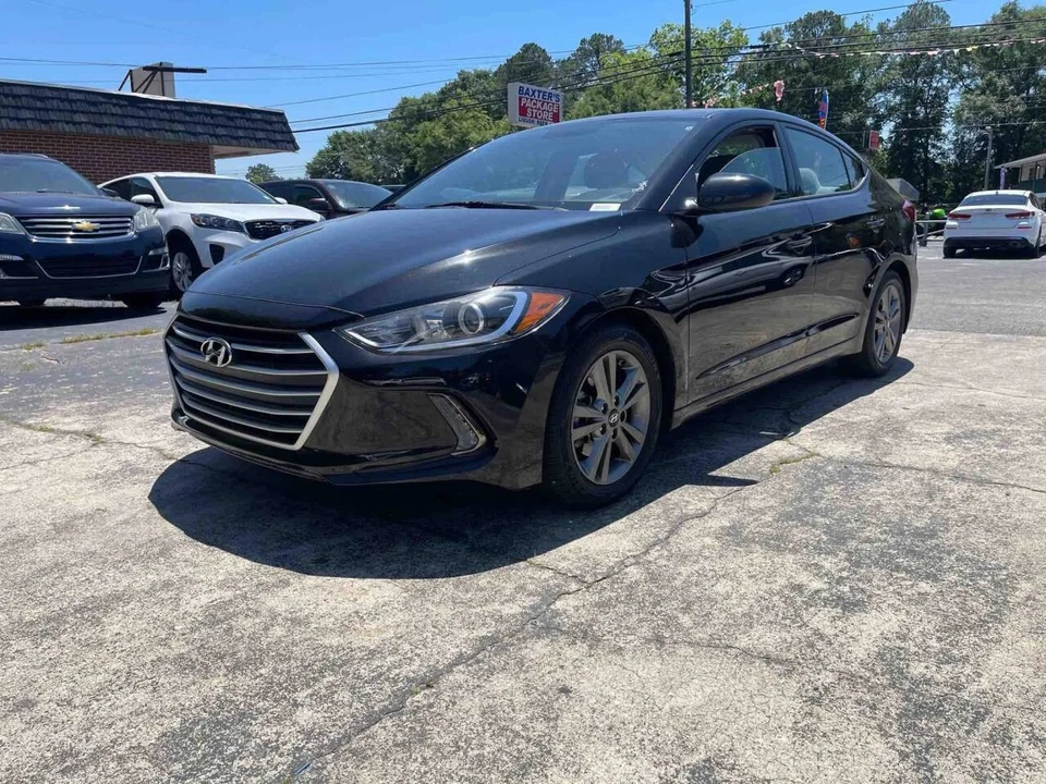 2018 Hyundai Elantra - Image 11 of 21