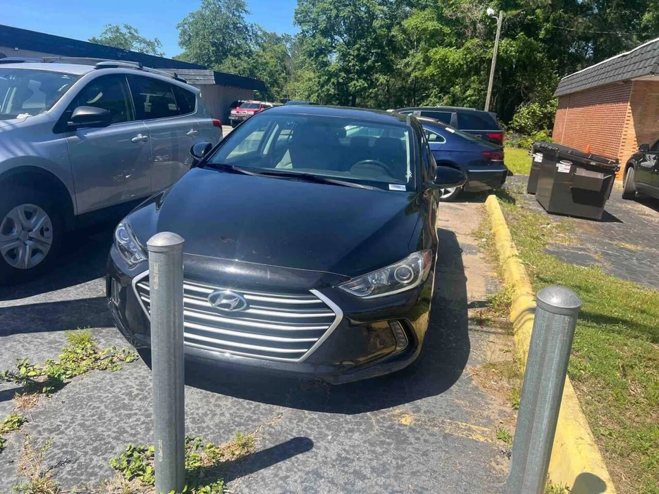 2018 Hyundai Elantra - Image 12 of 21