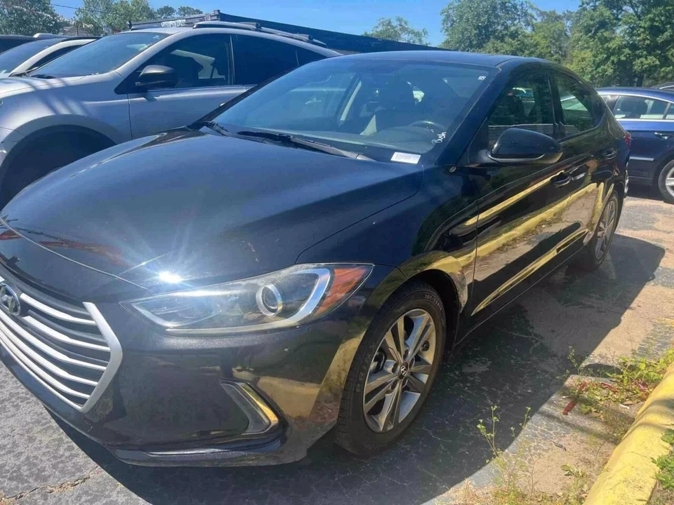 2018 Hyundai Elantra - Image 2 of 21