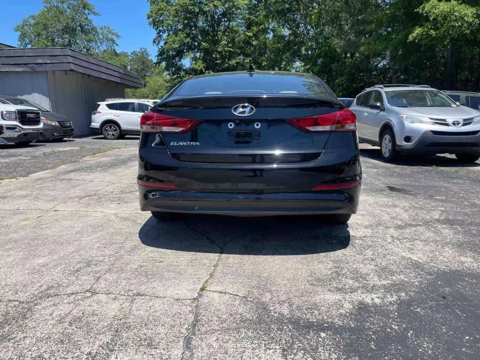 2018 Hyundai Elantra - Image 16 of 21
