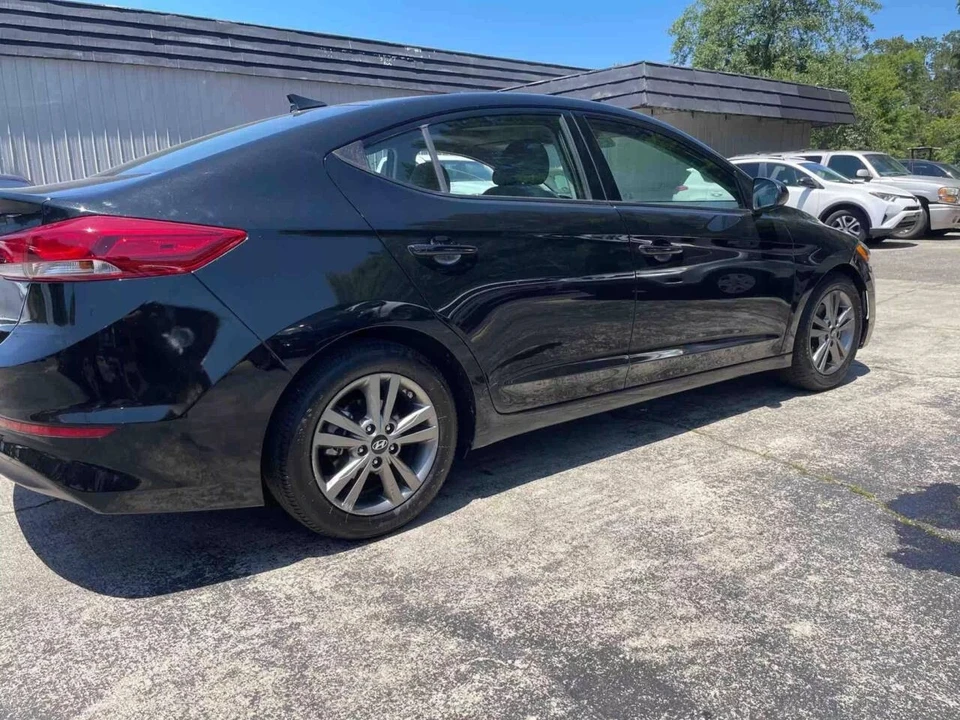 2018 Hyundai Elantra - Image 15 of 21