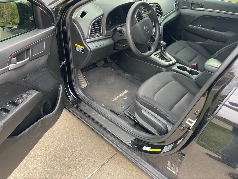 2018 Hyundai Elantra - Image 4 of 6