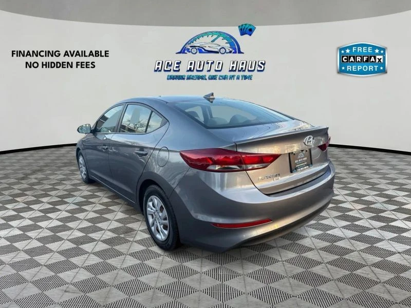 2018 Hyundai Elantra - Image 5 of 12