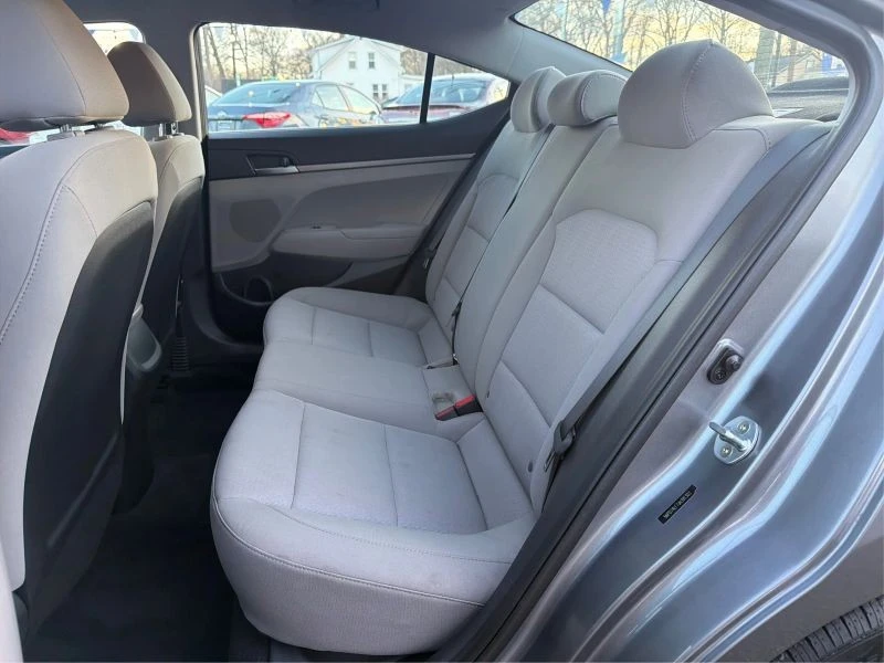 2018 Hyundai Elantra - Image 10 of 12