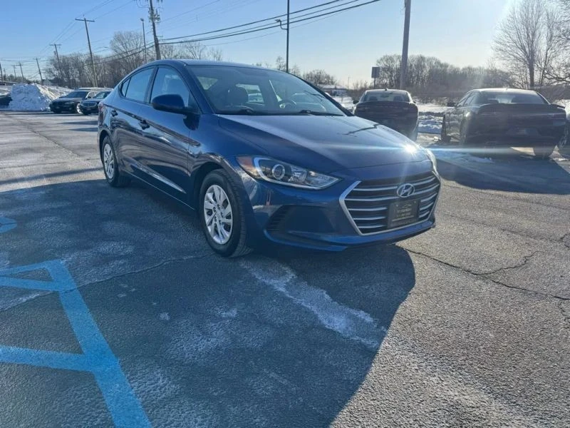 2018 Hyundai Elantra - Image 4 of 11