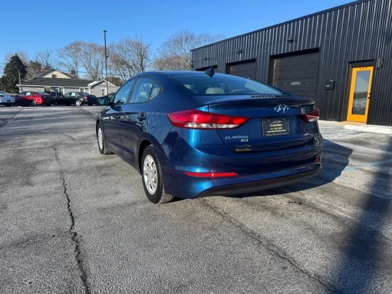 2018 Hyundai Elantra - Image 2 of 11