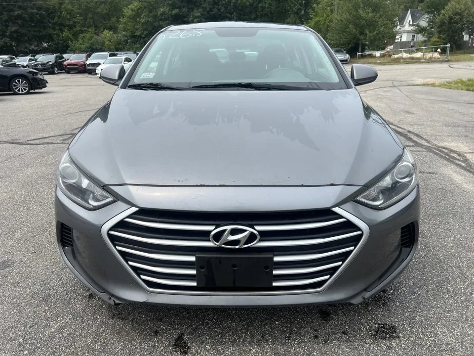 2018 Hyundai Elantra - Image 3 of 12