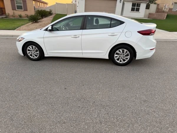 2018 Hyundai Elantra - Image 5 of 31