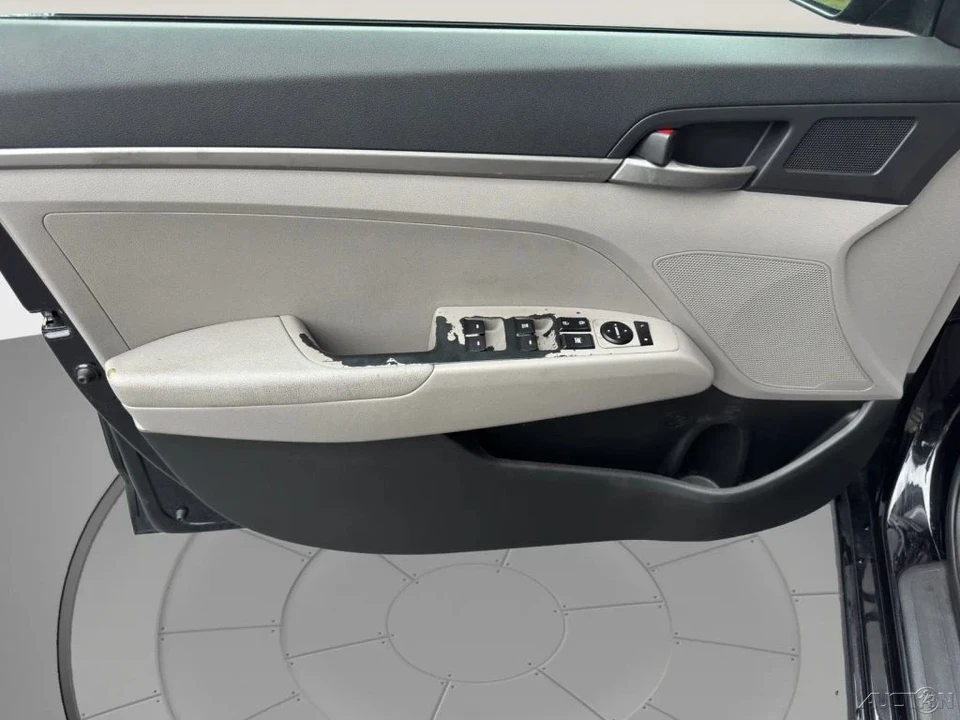 2018 Hyundai Elantra - Image 13 of 21