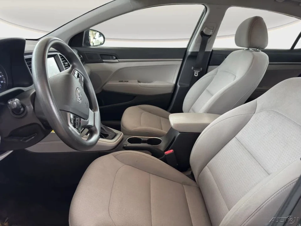 2018 Hyundai Elantra - Image 8 of 21