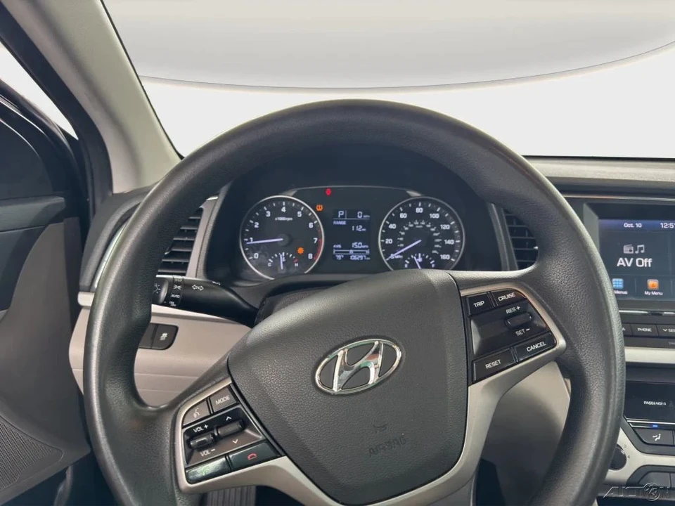 2018 Hyundai Elantra - Image 9 of 21
