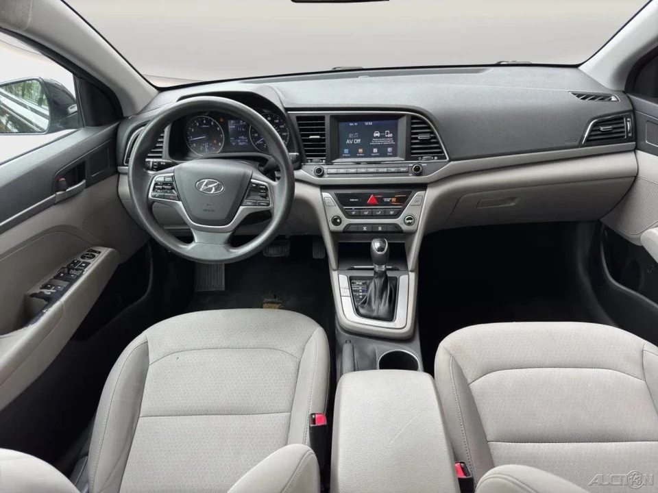 2018 Hyundai Elantra - Image 15 of 21