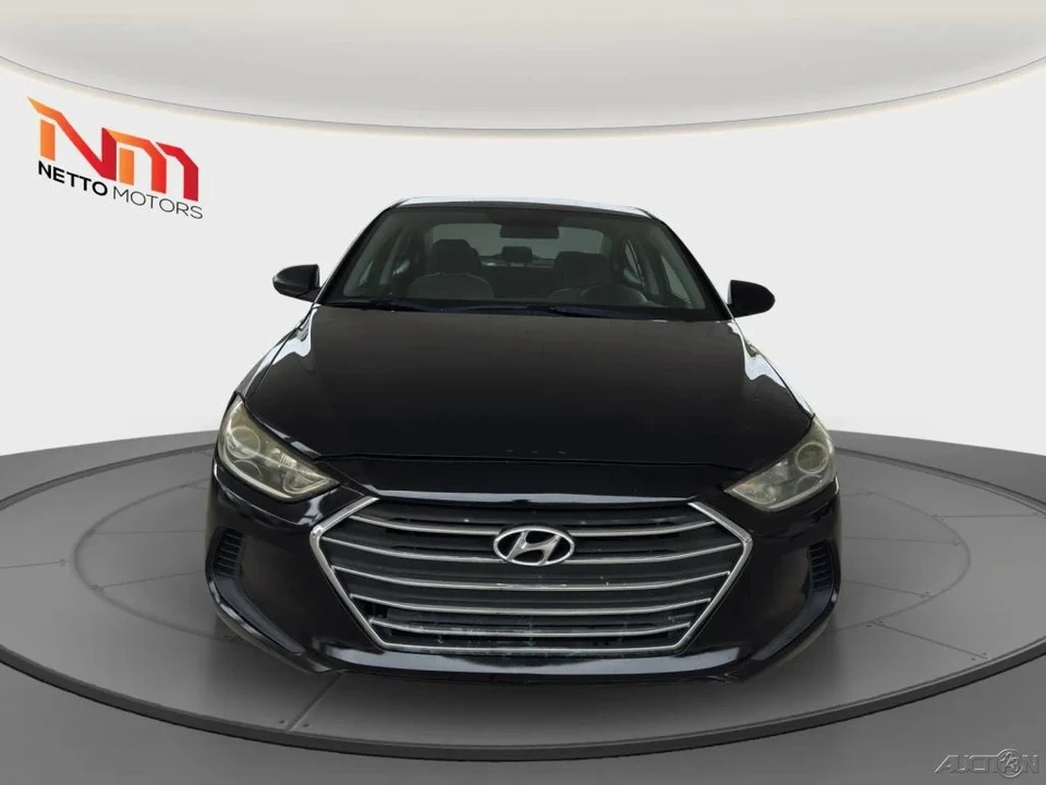 2018 Hyundai Elantra - Image 10 of 21