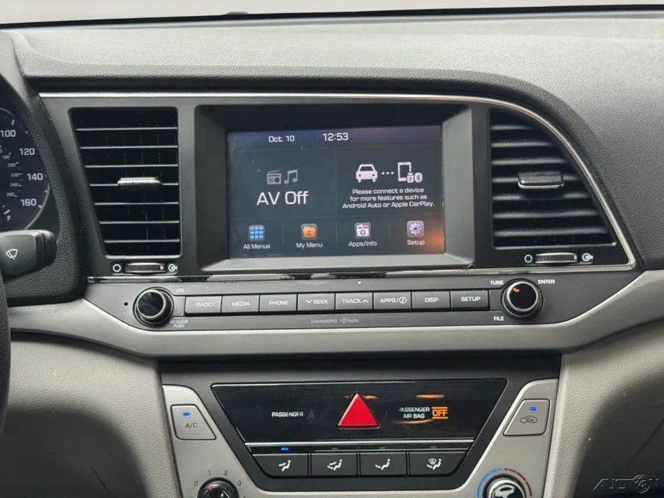 2018 Hyundai Elantra - Image 17 of 21