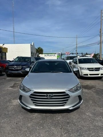 2018 Hyundai Elantra - Image 2 of 13