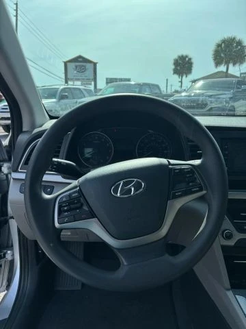 2018 Hyundai Elantra - Image 8 of 13
