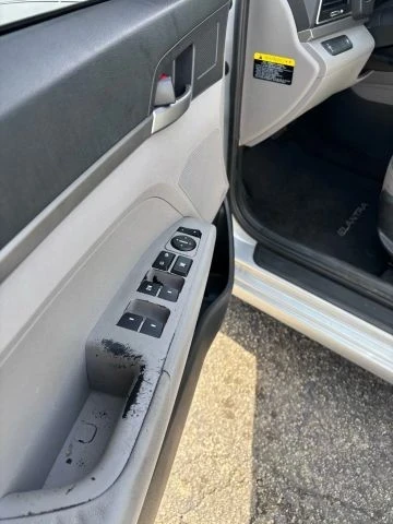 2018 Hyundai Elantra - Image 7 of 13