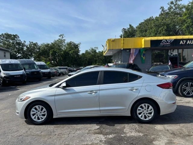 2018 Hyundai Elantra - Image 5 of 13