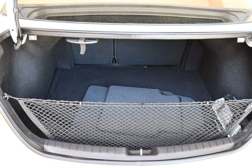 2018 Hyundai Elantra - Image 16 of 21