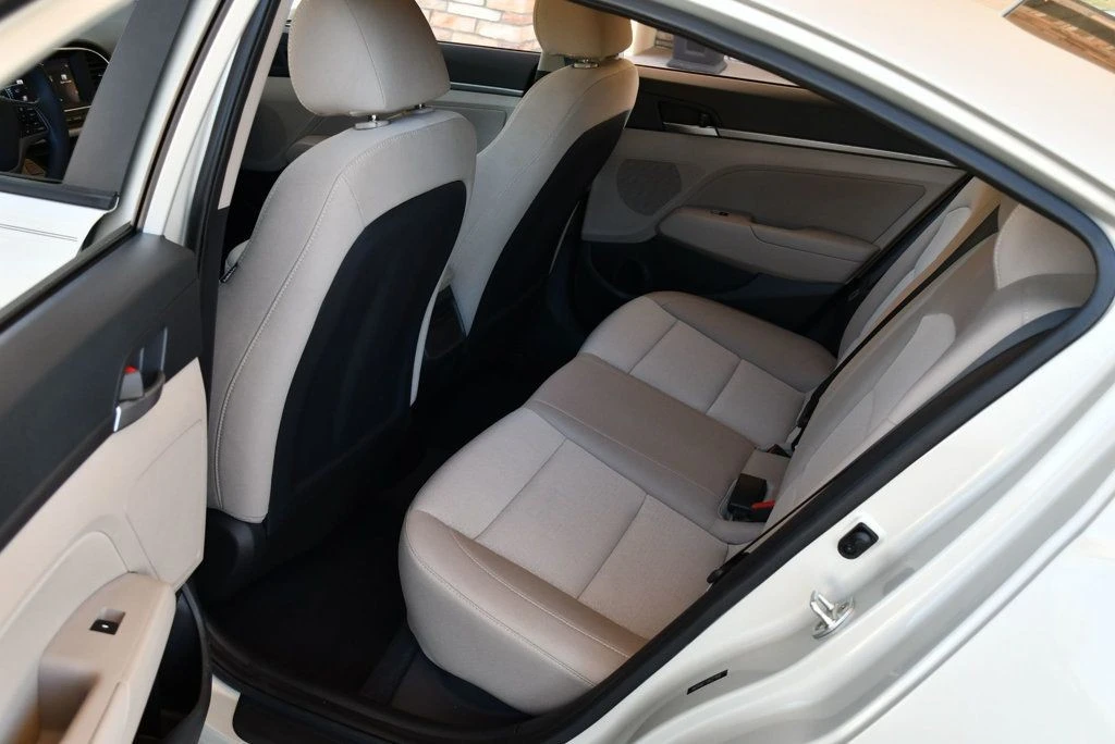 2018 Hyundai Elantra - Image 15 of 21