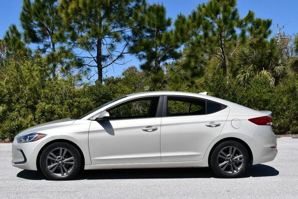 2018 Hyundai Elantra - Image 3 of 21