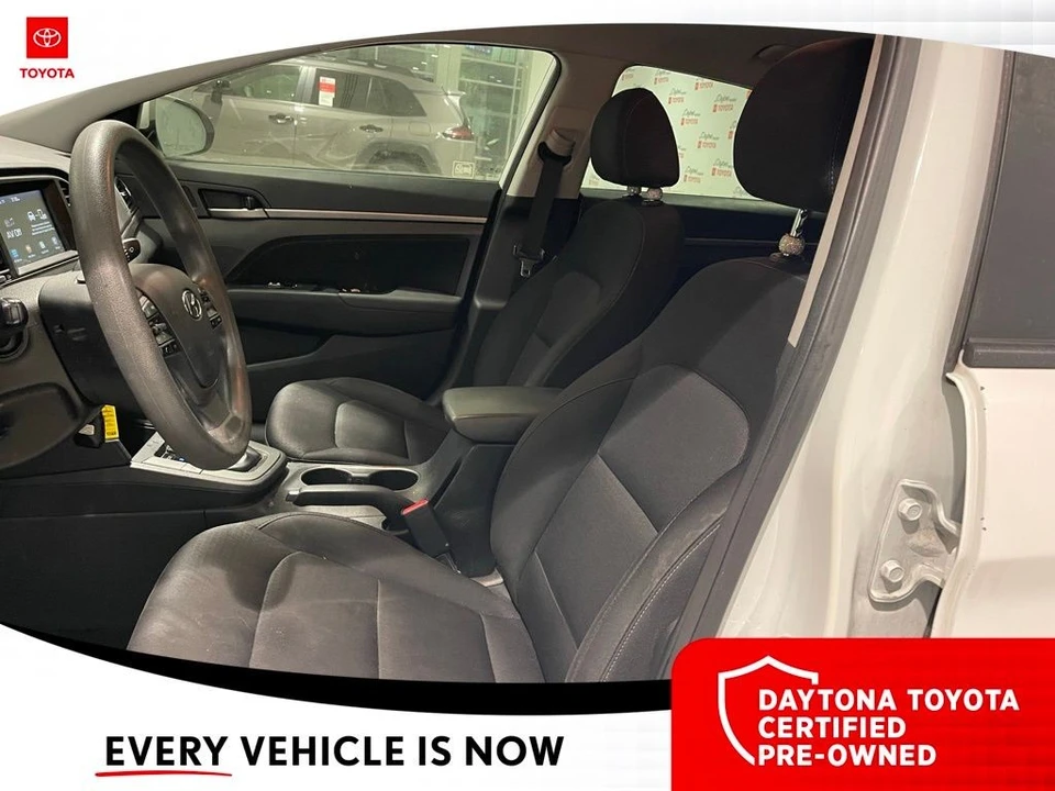2018 Hyundai Elantra - Image 9 of 10