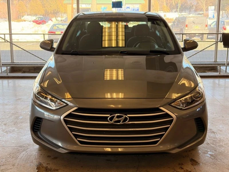 2018 Hyundai Elantra - Image 5 of 12