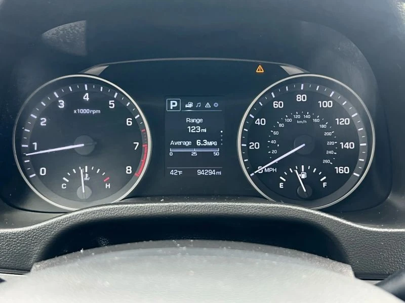 2018 Hyundai Elantra - Image 11 of 12