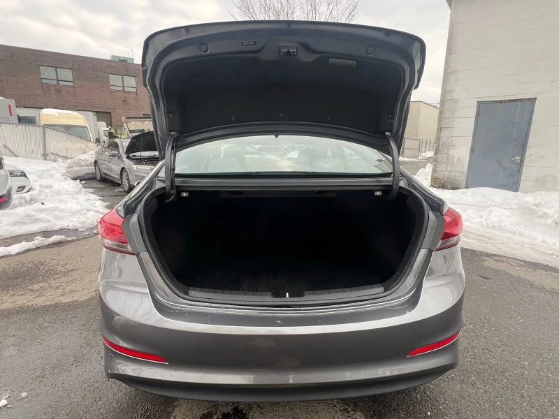 2018 Hyundai Elantra - Image 9 of 12