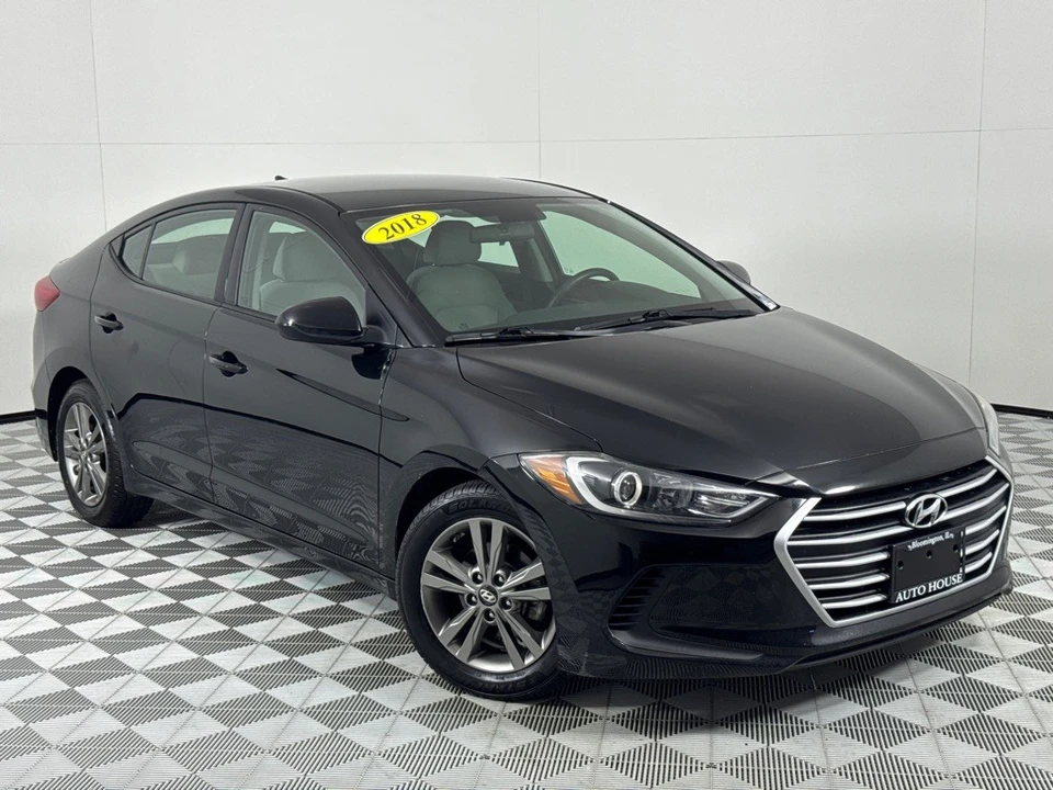 2018 Hyundai Elantra - Image 2 of 12